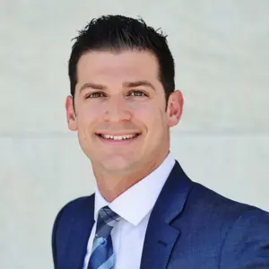 Retrato de James DiNicolantonio