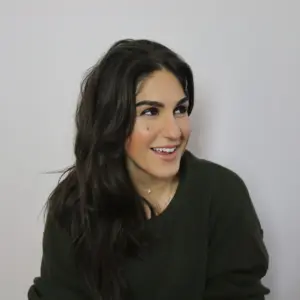 Retrato de Shahroo Izadi