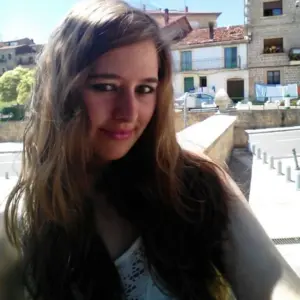 Retrato de Clara Albori