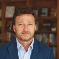 Retrato de  Steven Lee Myers