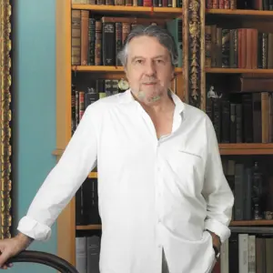 Retrato de Felipe Benítez Reyes