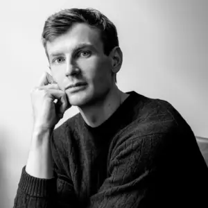 Retrato de  Hal Ebbott