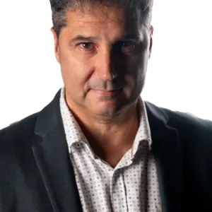 Retrato de  Rafa Melero Rojo