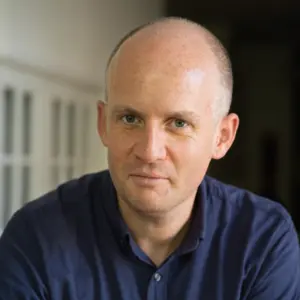 Retrato de  Oliver Burkeman