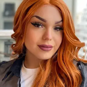 Retrato de  Selena Milán