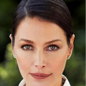 Retrato de  Esther Doña