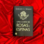 Portada TD Una corte de rosas y espinas. Edición especial 0