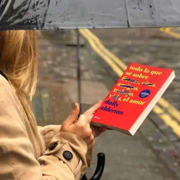 Imagen extra Todo lo que sé sobre el amor 0