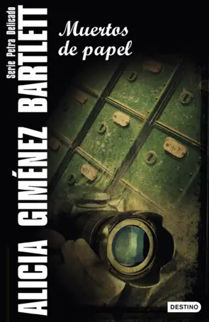 Portada Muertos de papel